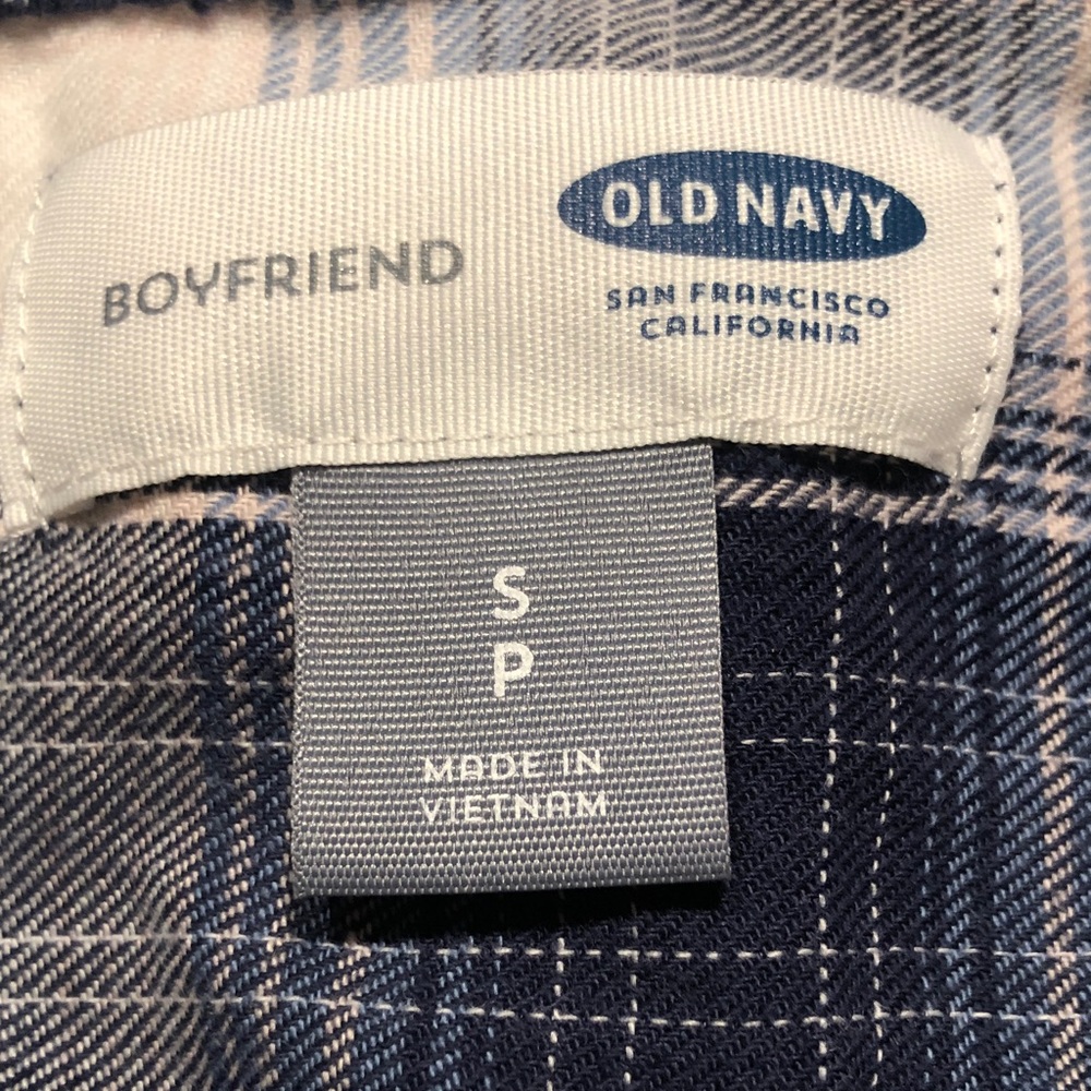 Women’s Blue and White Plaid Shirt - Picture 11 of 12